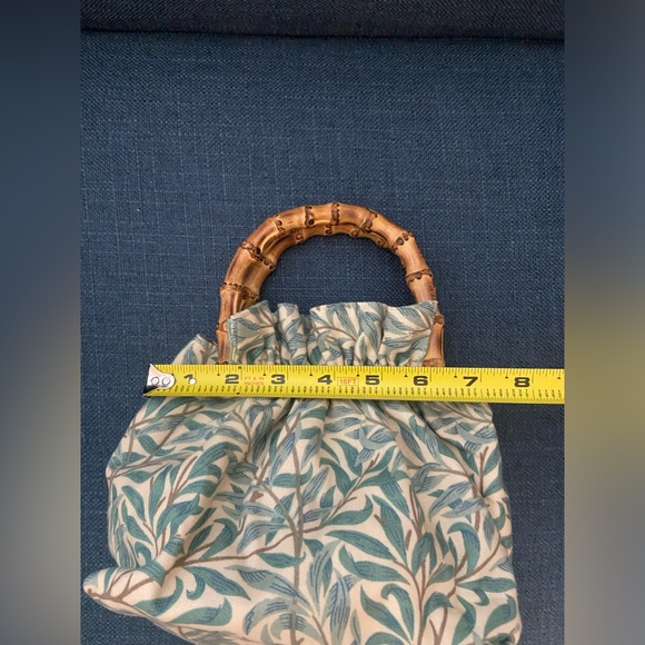 NWOT Cute Fabric Handbag with Bamboo Round Handles Cream & Blues Leaf Branches - Picture 12 of 14